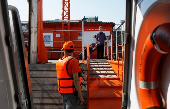 Russia River Transport