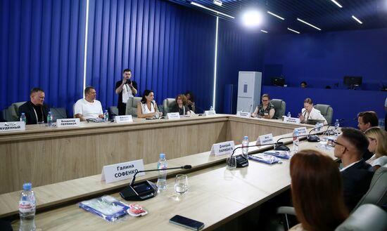 RUSSIA EXPO. Round table, Media and Bloggers' Role in Promoting Traditional Family Values