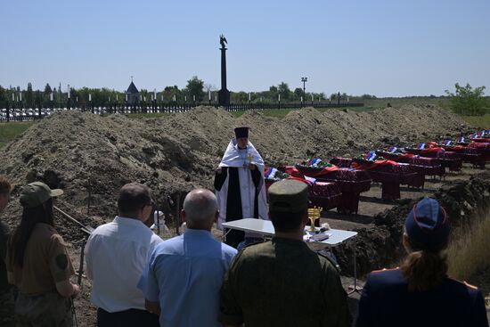 Russia Ukraine Military Operation Servicemen Funeral
