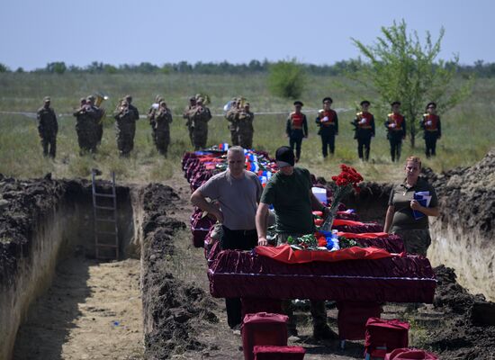 Russia Ukraine Military Operation Servicemen Funeral