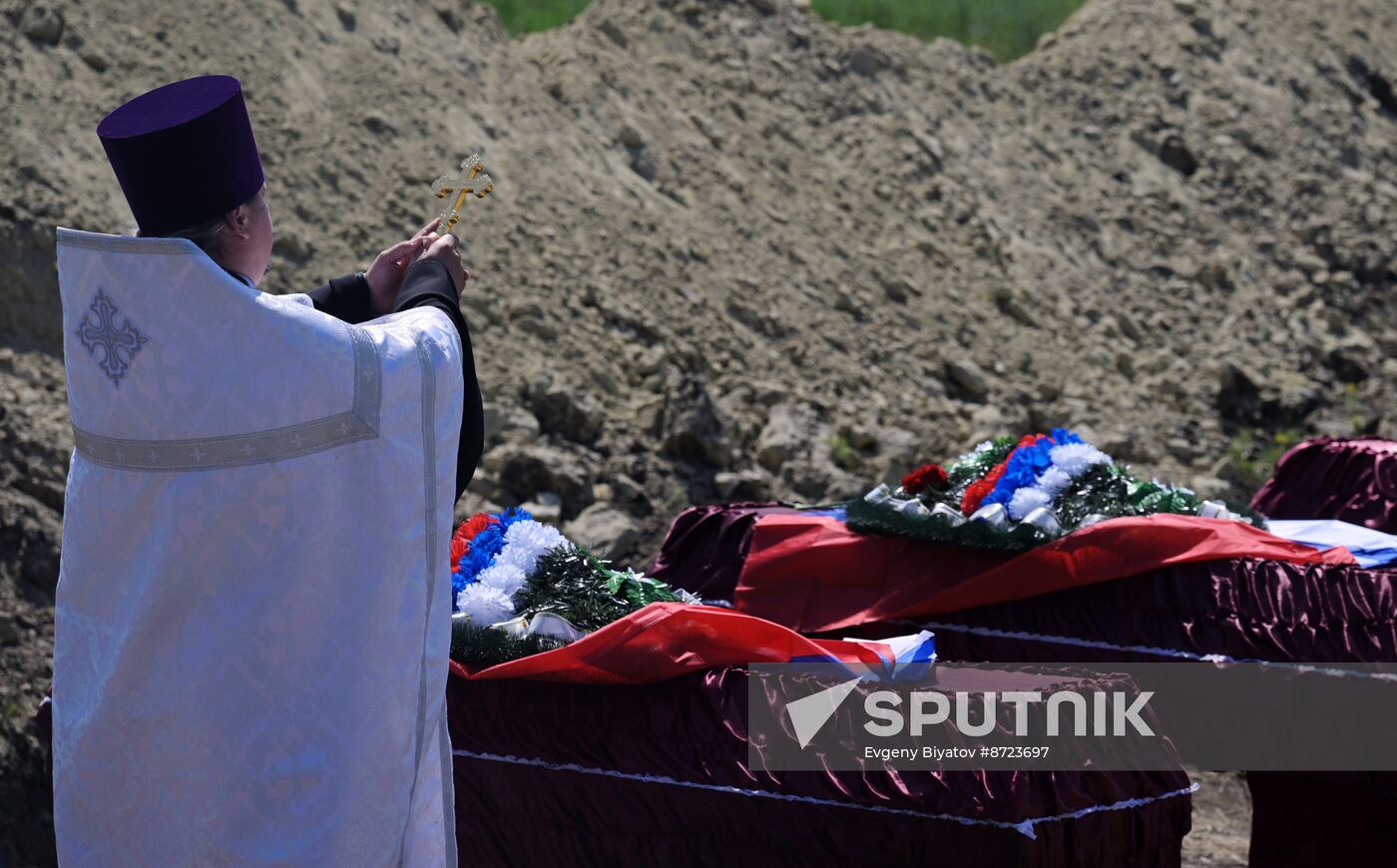 Russia Ukraine Military Operation Servicemen Funeral