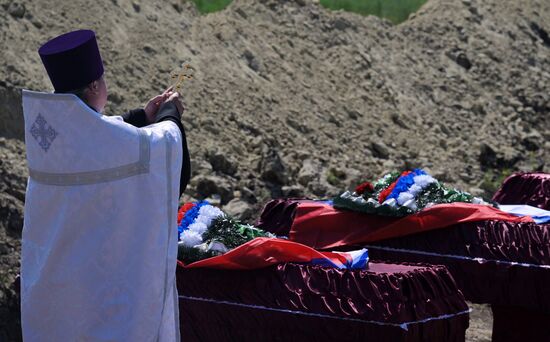 Russia Ukraine Military Operation Servicemen Funeral