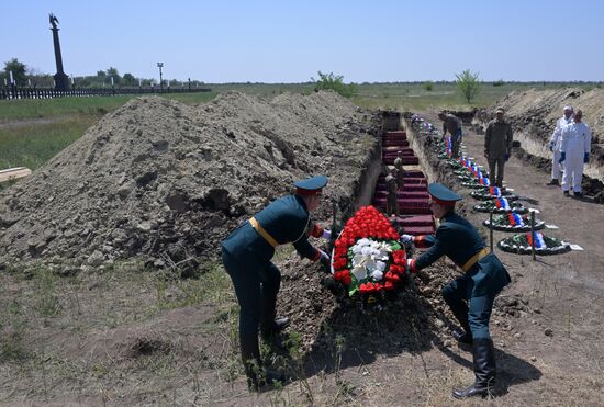 Russia Ukraine Military Operation Servicemen Funeral