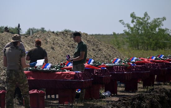Russia Ukraine Military Operation Servicemen Funeral