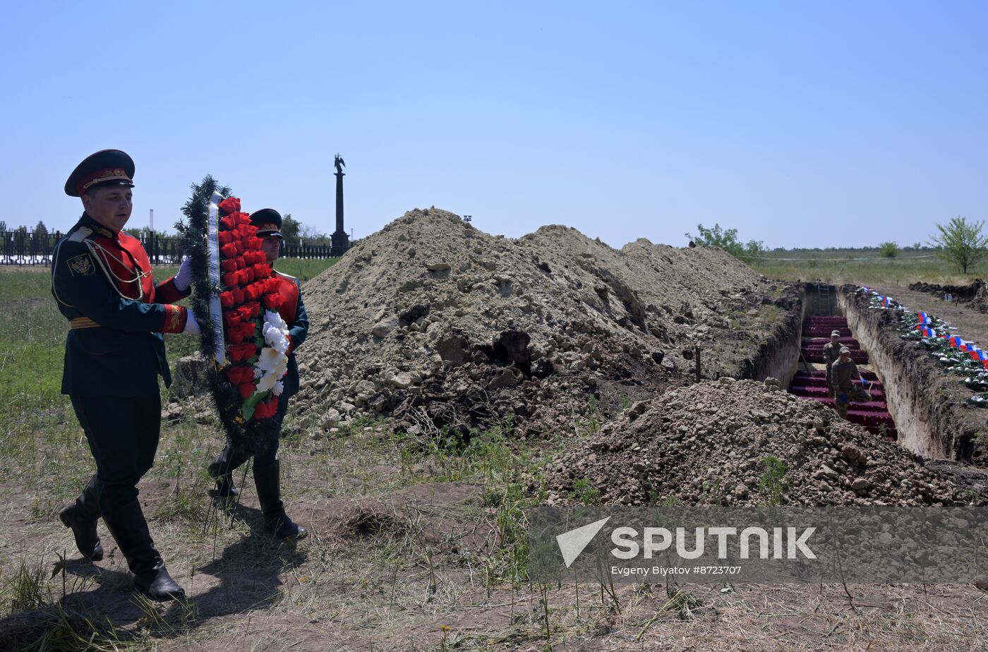 Russia Ukraine Military Operation Servicemen Funeral
