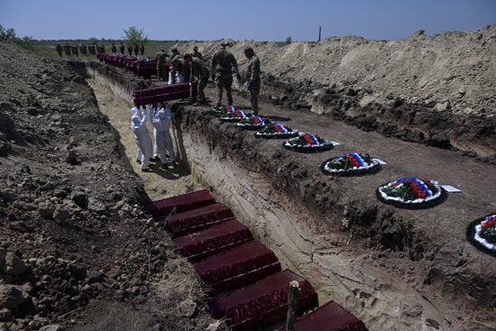 Russia Ukraine Military Operation Servicemen Funeral