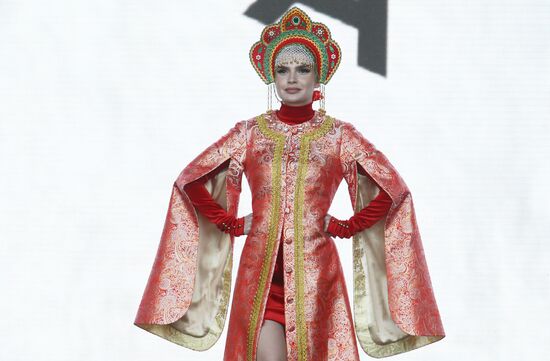 RUSSIA EXPO. Ethnic costume parade as part of Beauty of Russia: 30 Years Reflecting the Russian Soul project