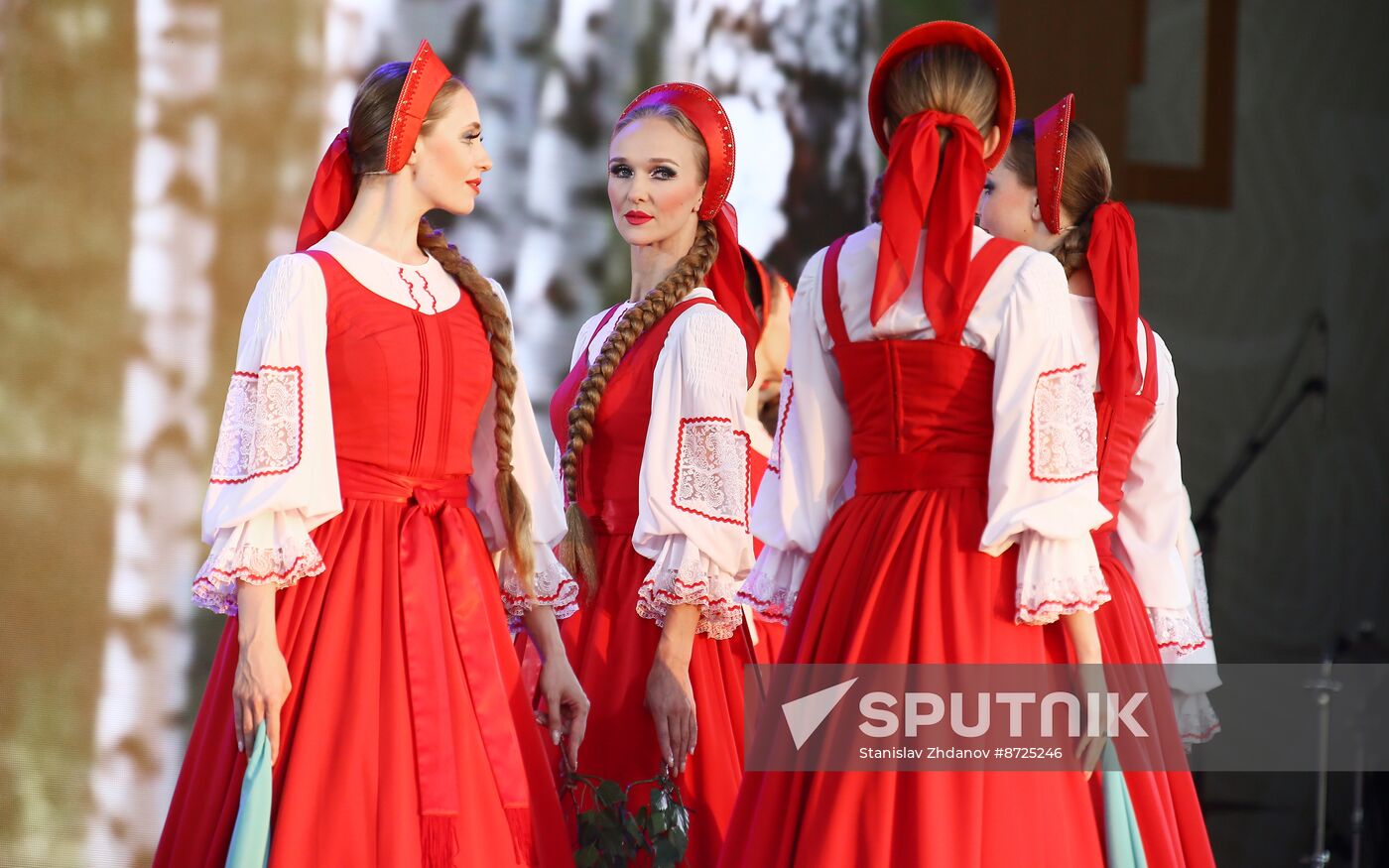 RUSSIA EXPO. We Are Millions gala to mark Day of Family, Love and Fidelity