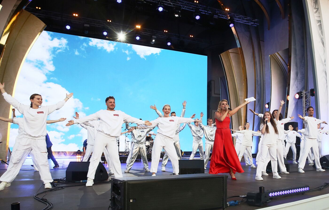 RUSSIA EXPO. We Are Millions gala to mark Day of Family, Love and Fidelity