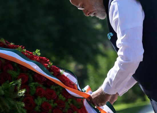 Russia India Wreath Laying
