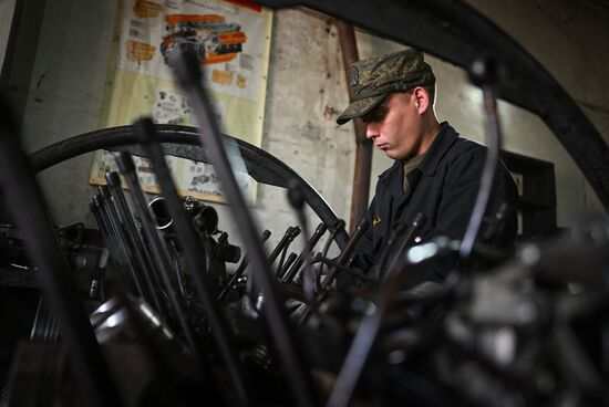 Russia Ukraine Military Operation Repair Unit