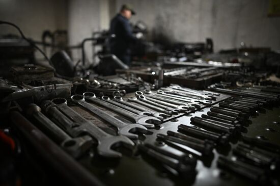 Russia Ukraine Military Operation Repair Unit