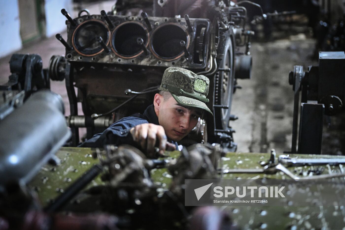 Russia Ukraine Military Operation Repair Unit