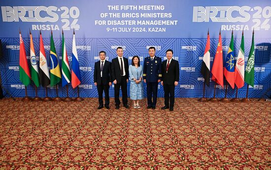 China's delegation at the Meeting of the Heads of BRICS Emergency Agencies in Kazan. Right: Minister for Emergency Response of the People's Republic of China Wang Xiangsi. Location: Russia, Republic of Tatarstan, Kazan. Author: Maksim Bogodvid. Meeting of the Heads of BRICS Emergency Agencies