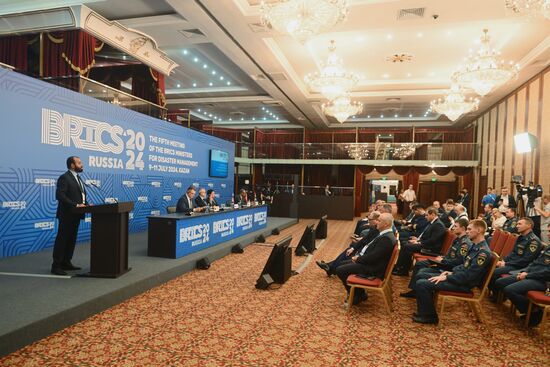 Left: Vice President of the National Emergency Crisis and Disaster Management Authority (NCEMA) of the United Arab Emirates (UAE) Obaid Rashid Al Hosan Al Shamsi attends a meeting of the Heads of BRICS Emergency Agencies in Kazan, Republic of Tatarstan, Russia. Location: Russia, Republic of Tatarstan, Kazan. Author: Mikhail Voskresenskiy. Meeting of the Heads of BRICS Emergency Agencies