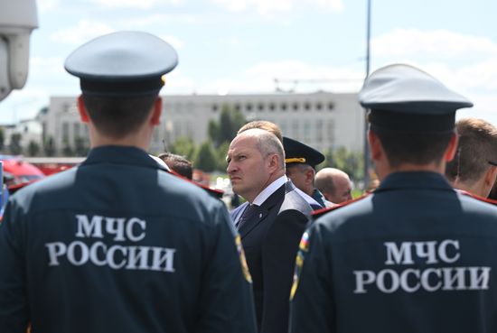 The Meeting of the Heads of BRICS Emergency Agencies. A tour of the fire and rescue equipment. Center: Russian Emergencies Minister Alexander Kurenkov. Location: Russia, Republic of Tatarstan, Kazan. Author: Maksim Bogodvid. Meeting of the Heads of BRICS Emergency Agencies