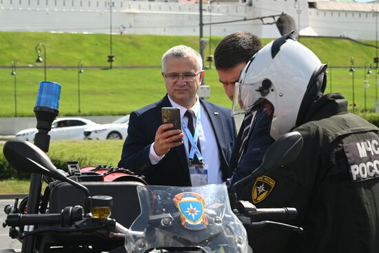 The Meeting of the Heads of BRICS Emergency Agencies. A tour of the fire and rescue equipment. Location: Russia, Republic of Tatarstan, Kazan. Author: Maksim Bogodvid. Meeting of the Heads of BRICS Emergency Agencies