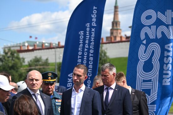 The Meeting of the Heads of BRICS Emergency Agencies. A tour of the fire and rescue equipment. Second left: Minister for Civil Defence, Emergencies and Natural Disaster Relief of the Russian Federation Alexander Kurenkov. Location: Russia, Republic of Tatarstan, Kazan. Author: Maksim Bogodvid. Meeting of the Heads of BRICS Emergency Agencies