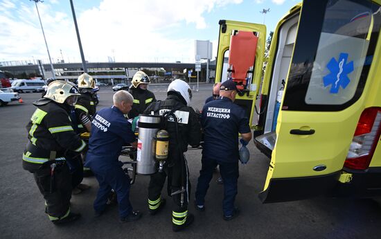 The Meeting of the Heads of BRICS Emergency Agencies. A tour of the fire and rescue equipment. Exercises to save victims of road traffic accidents. Location: Russia, Republic of Tatarstan, Kazan. Author: Maksim Bogodvid. Meeting of the Heads of BRICS Emergency Agencies