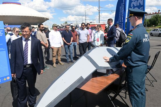 The Meeting of the Heads of BRICS Emergency Agencies. A tour of the fire and rescue equipment. Location: Russia, Republic of Tatarstan, Kazan. Author: Mikhail Voskresenskiy. Meeting of the Heads of BRICS Emergency Agencies