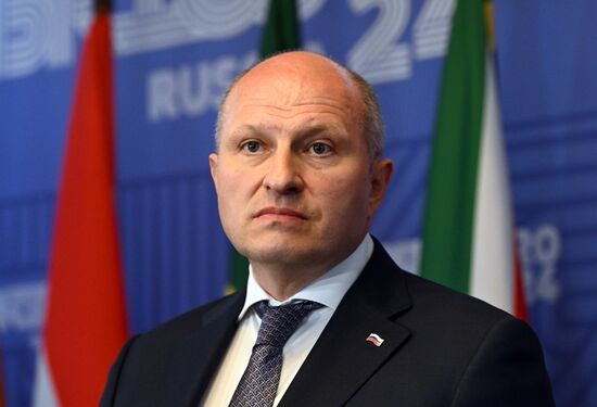 Meeting of the Heads of BRICS Emergency Agencies. Press scrum. Minister for Civil Defence, Emergencies and Natural Disaster Relief of the Russian Federation Alexander Kurenkov. Location: Russia, Republic of Tatarstan, Kazan. Author: Maksim Bogodvid. Meeting of the Heads of BRICS Emergency Agencies