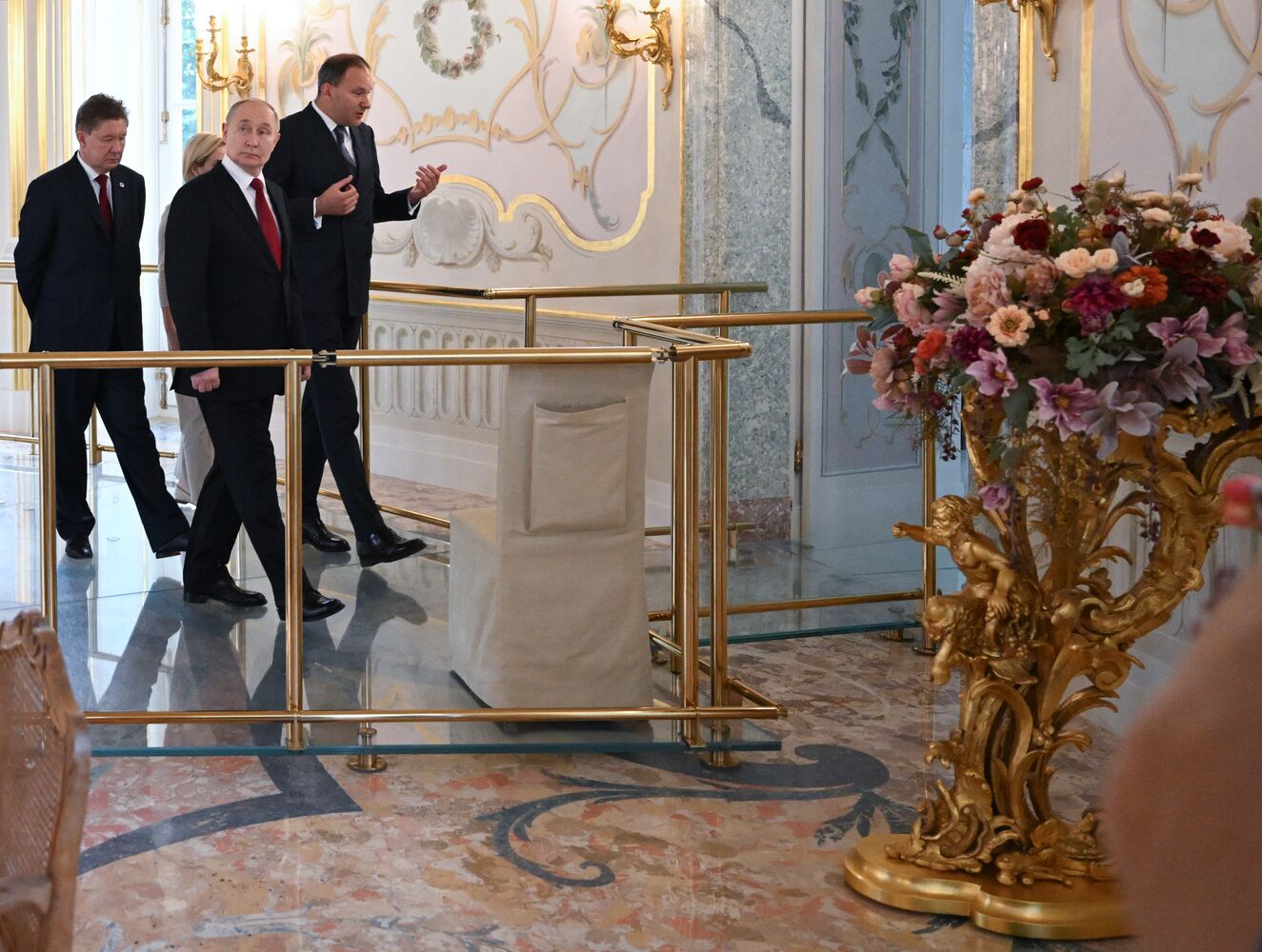 Vladimir Putin's working trip to St. Petersburg