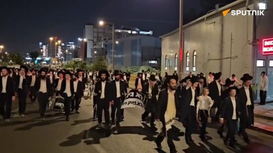 Sputnik. Ultra-Orthodox Jews stage riots in Tel Aviv over army's conscription plans