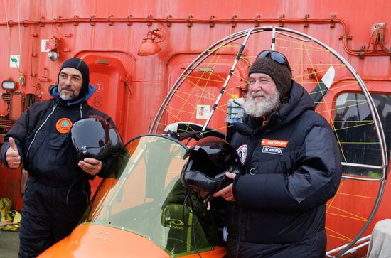 Russia North Pole Paraglider Flight