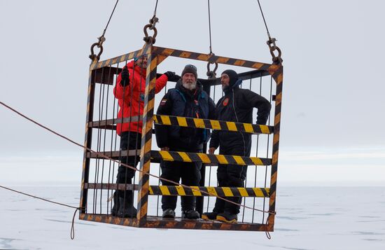 Russia North Pole Paraglider Flight