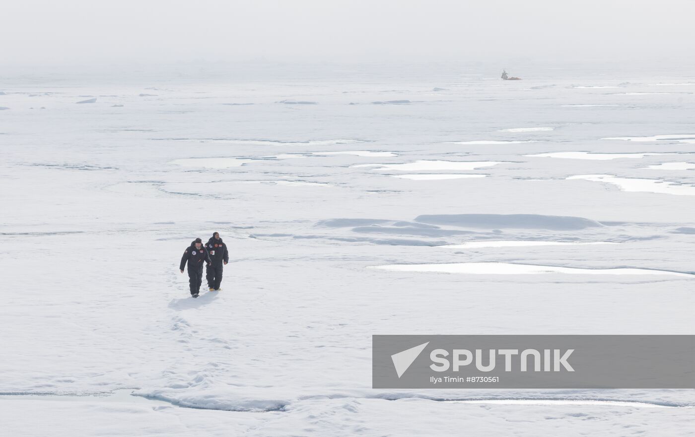 Russia North Pole Paraglider Flight