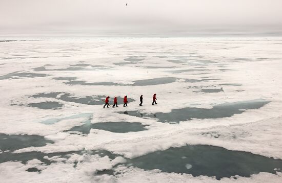 Russia North Pole Paraglider Flight