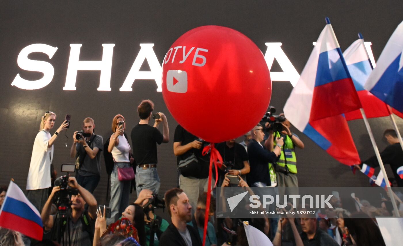 Russia US Embassy Shaman