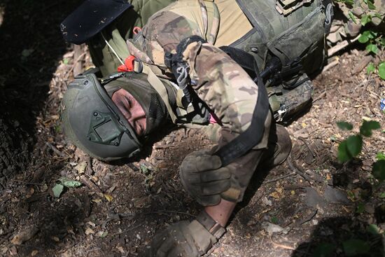 Russia Ukraine Military Operation Assault Units Tactical Medicine Training