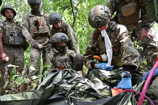 Russia Ukraine Military Operation Assault Units Tactical Medicine Training