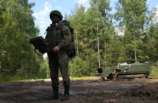 Russia Defence Engineer Troops Training