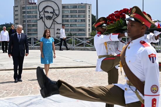 Cuba Russia