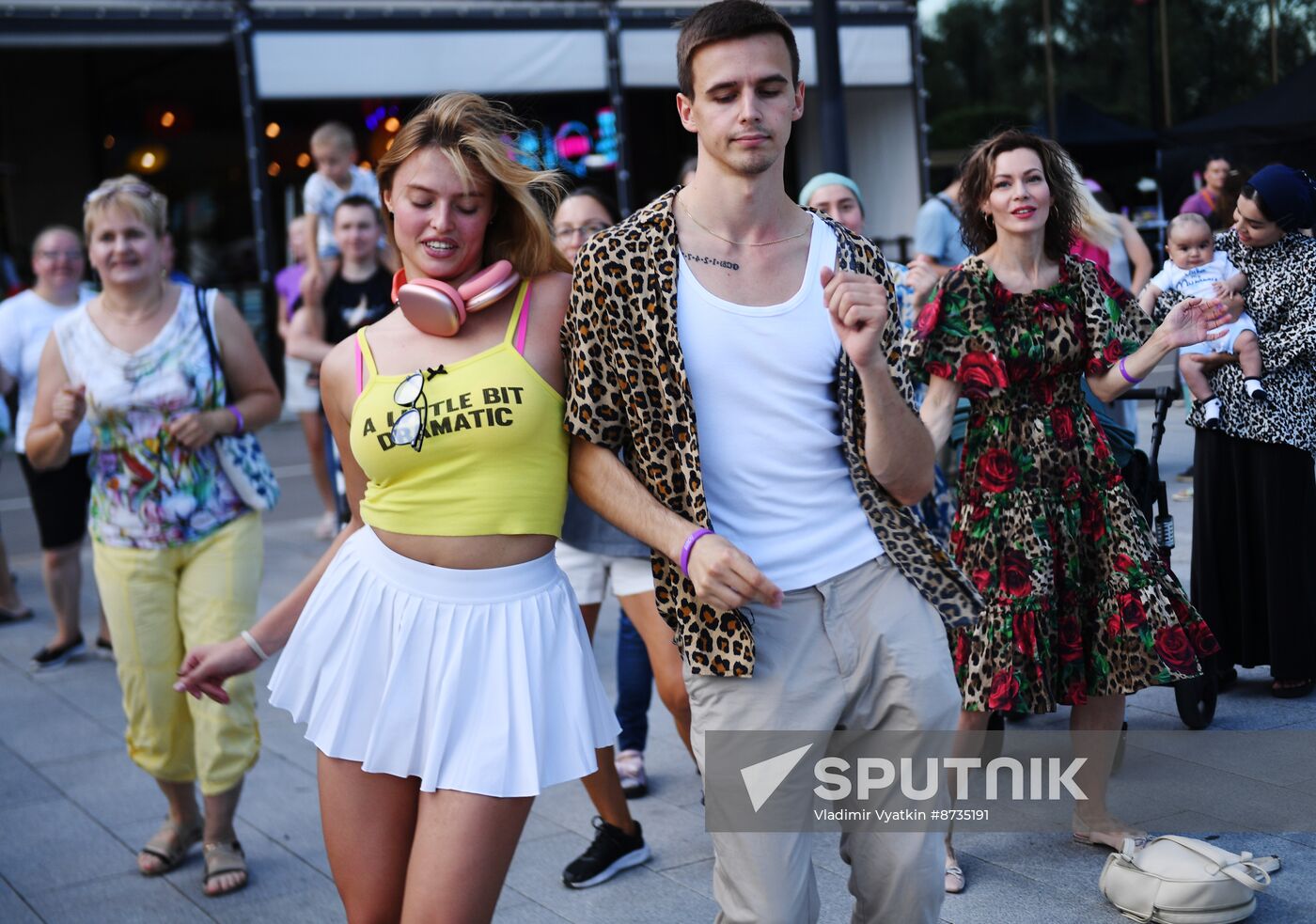 Russia Mass Lambada Dancing Flash Mob