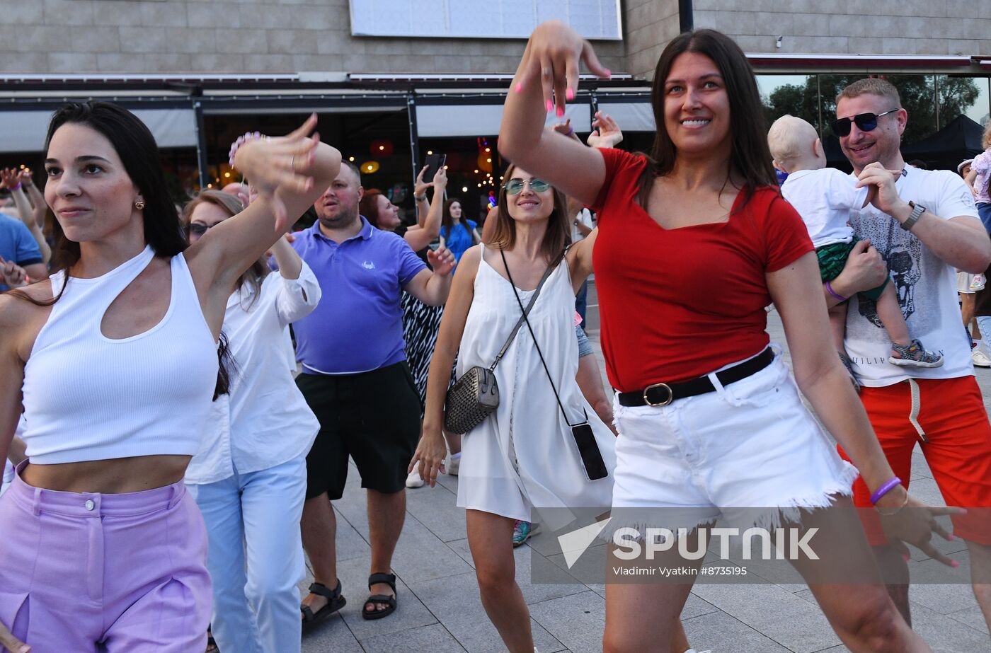 Russia Mass Lambada Dancing Flash Mob