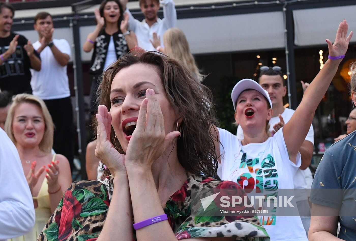 Russia Mass Lambada Dancing Flash Mob