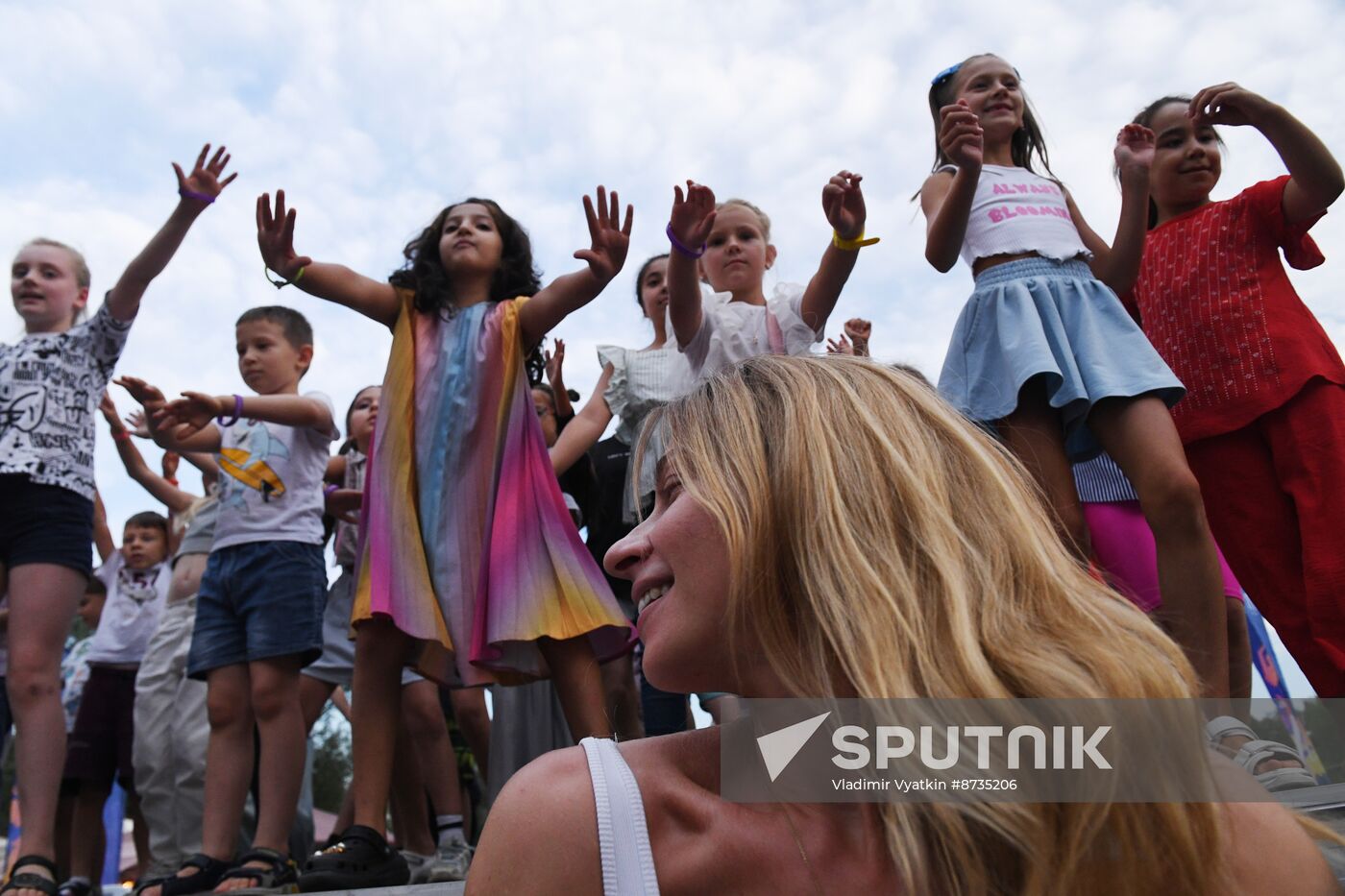 Russia Mass Lambada Dancing Flash Mob