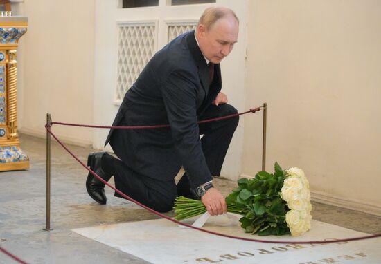 Pussia Putin St Alexander Nevsky Lavra