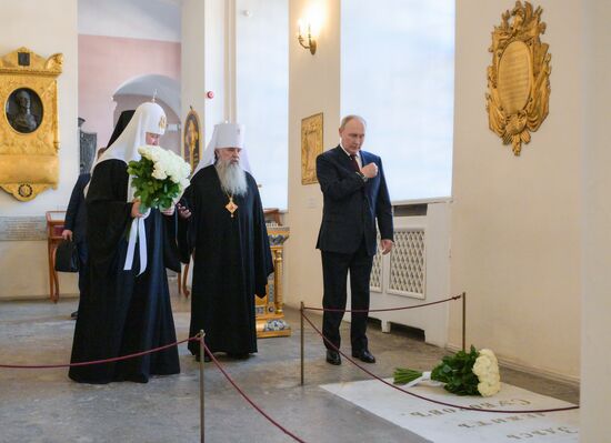 Pussia Putin St Alexander Nevsky Lavra