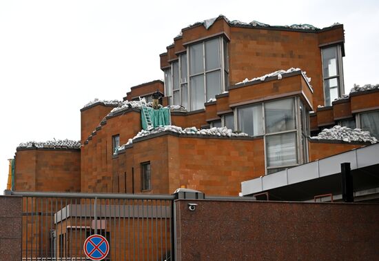 Russia France Embassy Sandbags