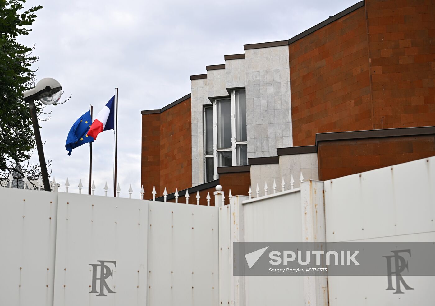 Russia France Embassy Sandbags