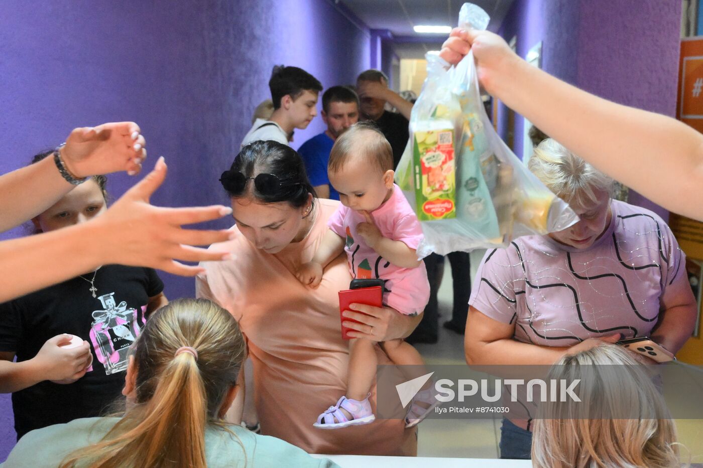 Russia Ukraine Kursk Attack Humanitarian Aid