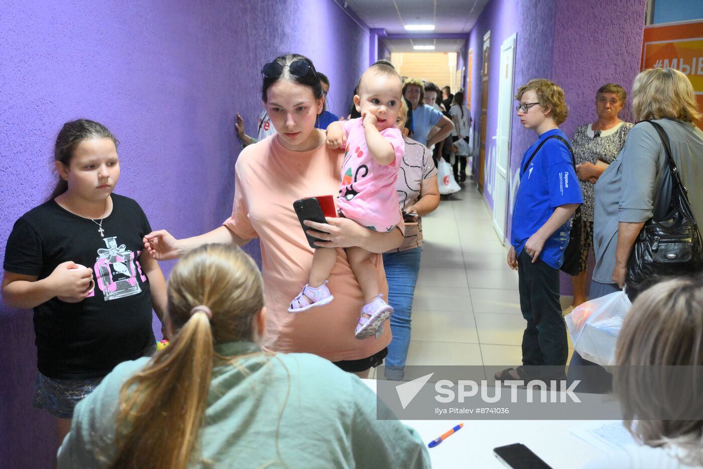Russia Ukraine Kursk Attack Humanitarian Aid