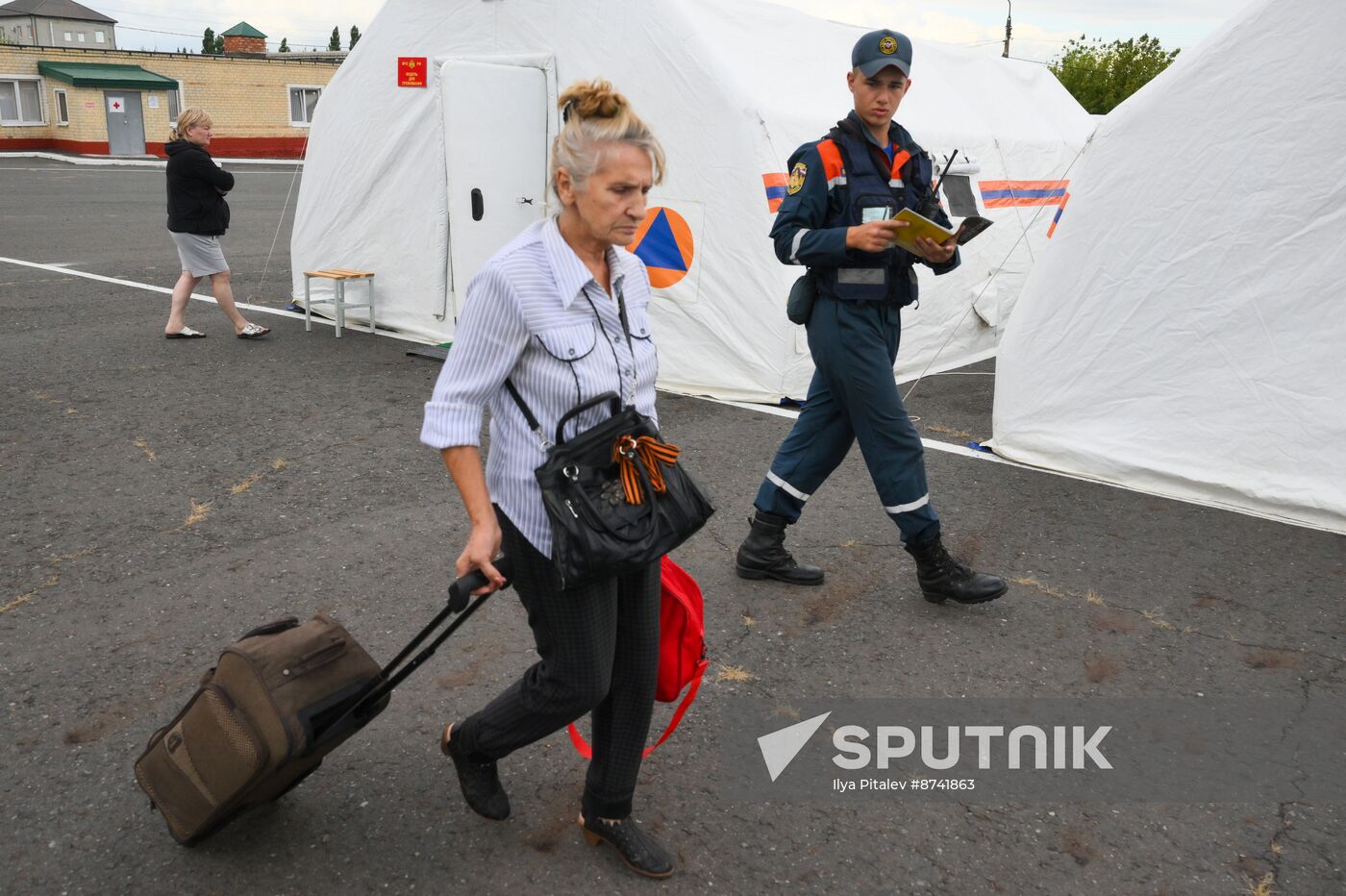 Russia Ukraine Kursk Attack Evacuees