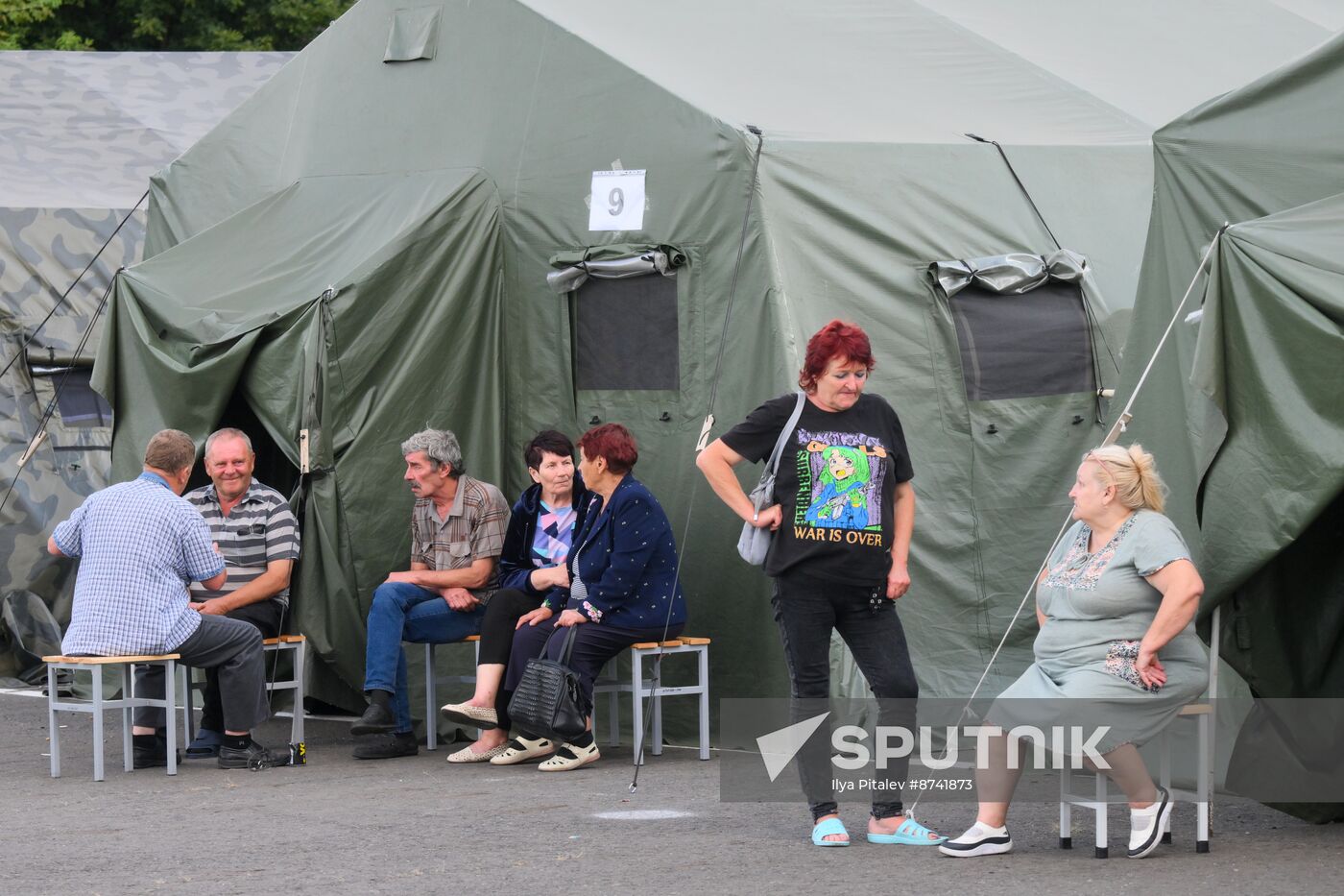 Russia Ukraine Kursk Attack Evacuees