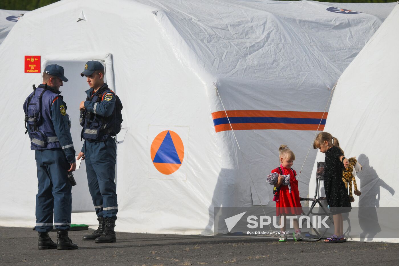 Russia Ukraine Kursk Attack Evacuees