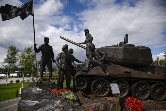 Russia WWII Allies Monument
